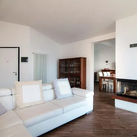 Casa vacanze Wonderful View - By Myhomeincomo *