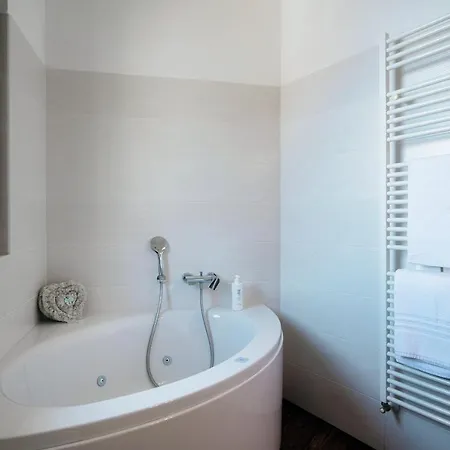 Wonderful View - By Myhomeincomo Casa vacanze Argegno